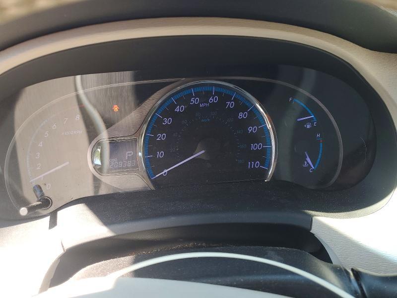 2014 Toyota Sienna xle 8-passenger
