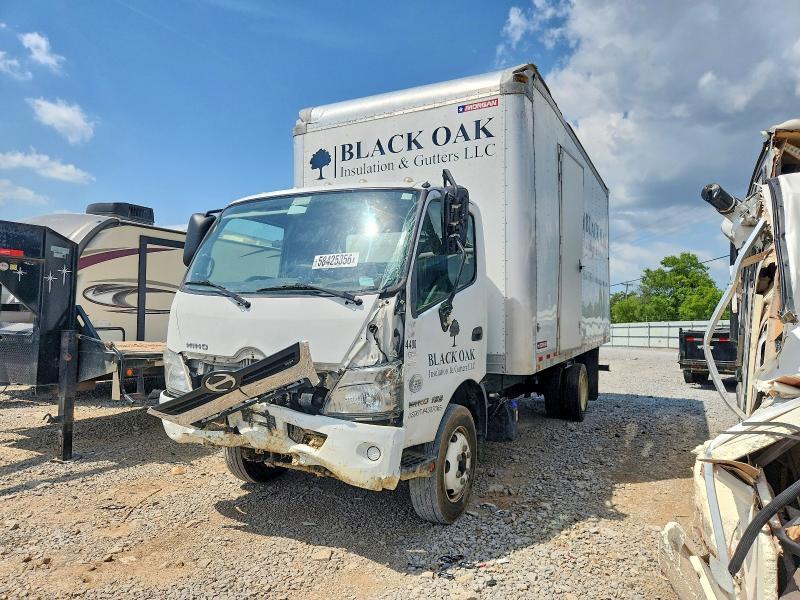 2019 Hino 195 BOX Truck