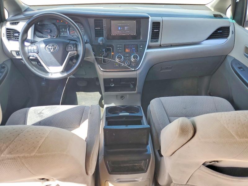 2015 Toyota Sienna LE