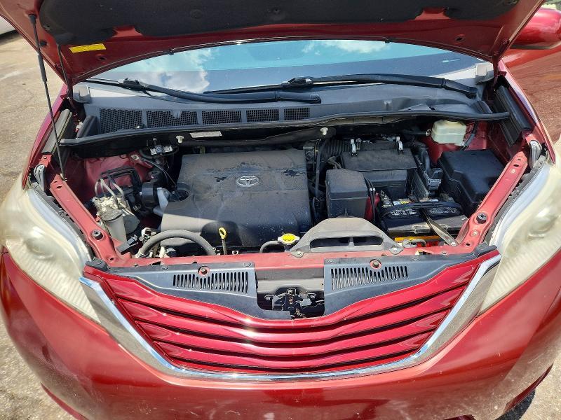 2016 Toyota Sienna le