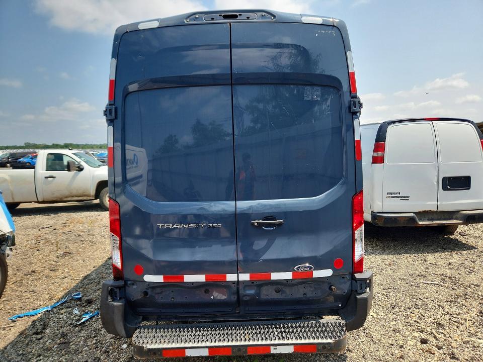 2019 Ford Transit T-250
