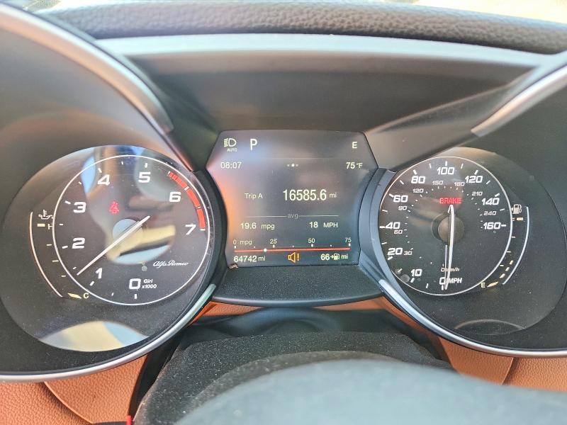 2018 Alfa Romeo Giulia Q4