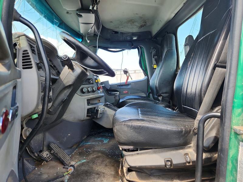 2017 Peterbilt 579