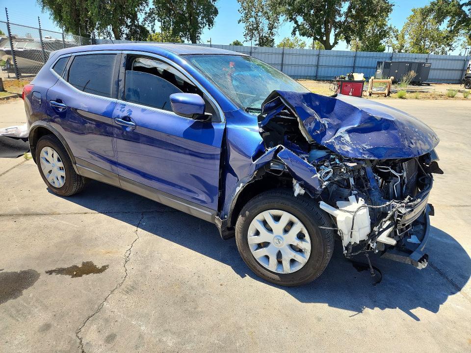 2017 Nissan Rogue Sport s