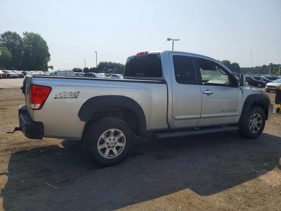 2005 Nissan Titan XE