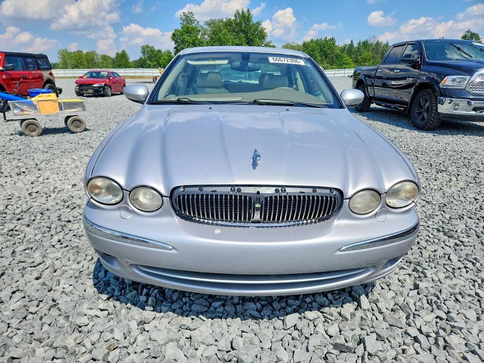 2002 Jaguar X-type 2.5