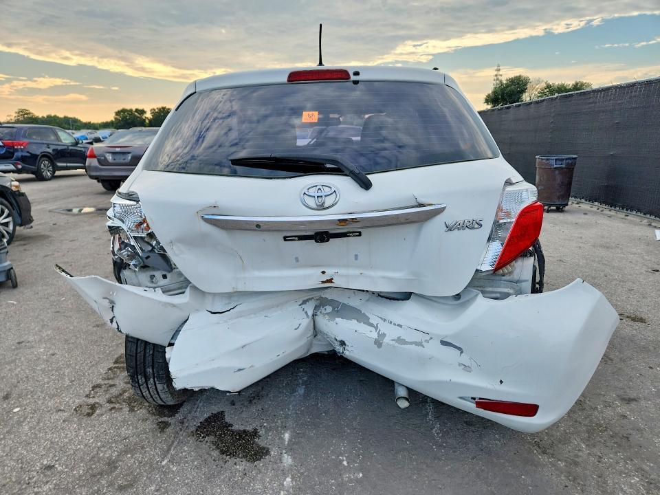 2012 Toyota Yaris 3-door l