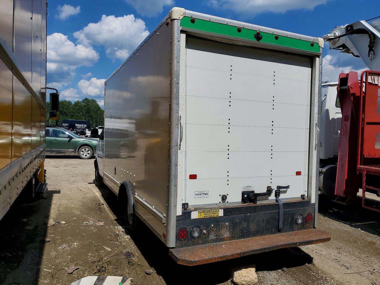 2021 Chevrolet Express Delivery Truck