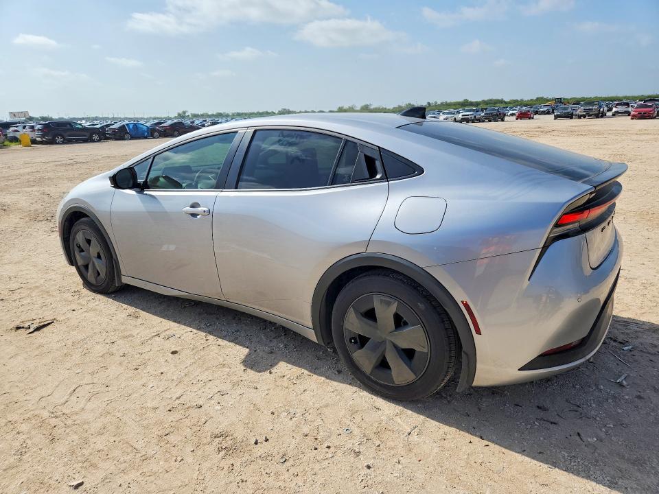 2026 Toyota Prius le