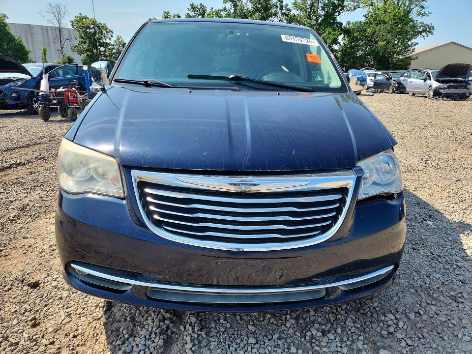 2014 Chrysler Town & Country Touring l