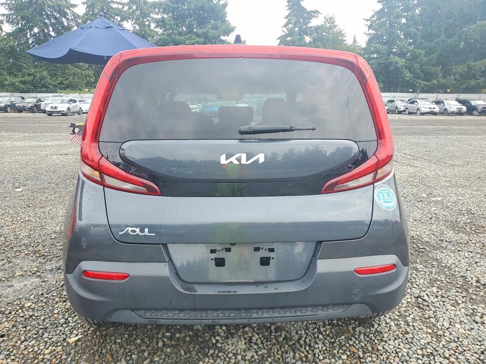 2022 KIA Soul lx