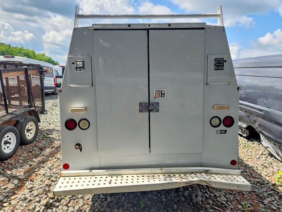 2014 Ford Econoline E350 Super Duty Cutaway Van