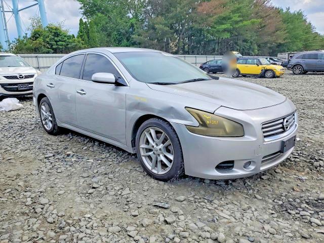 2012 Nissan Maxima s