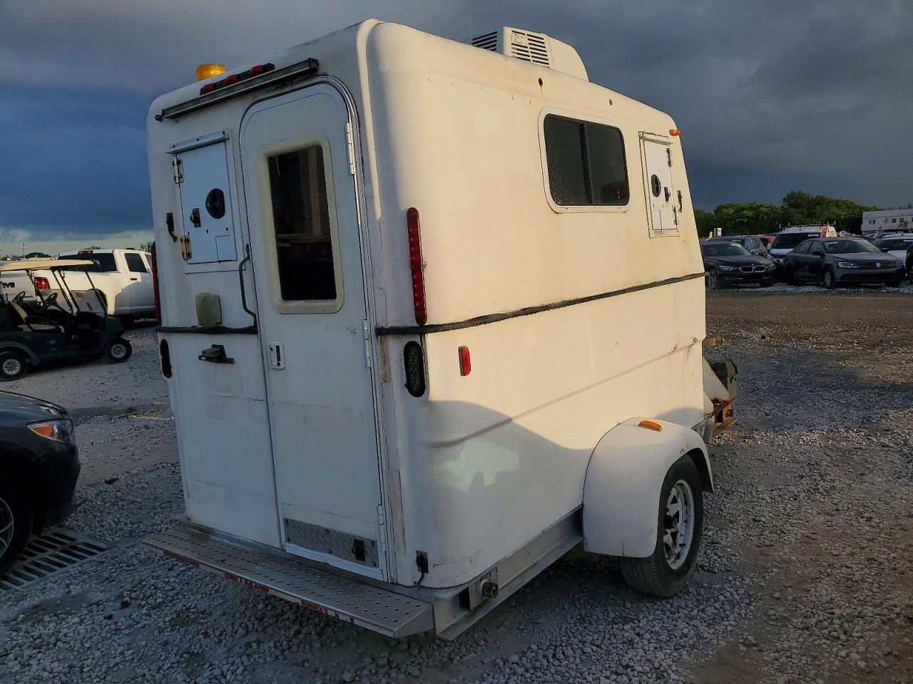 2007 Pelsue P0DBEL-007 Fiber Optic Splicing Trailer