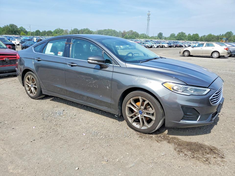 2020 Ford Fusion sel