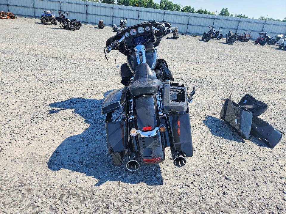 2021 Harley-Davidson Flhx