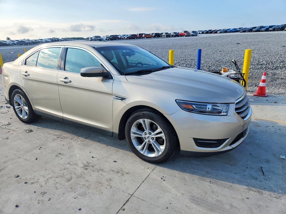2017 Ford Taurus sel