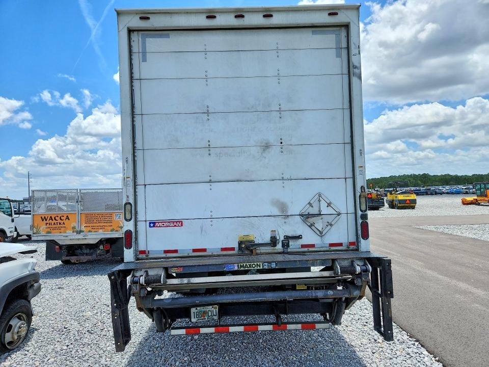 2017 Freightliner Business Class M2 BOX Truck