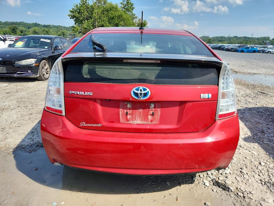 2010 Toyota Prius III