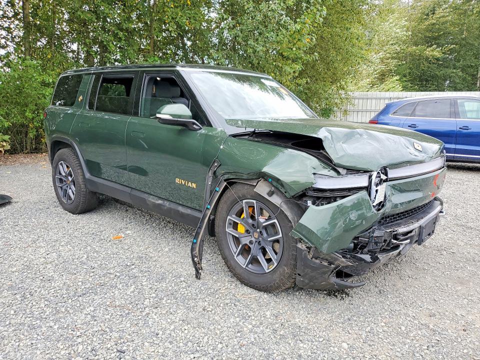2023 Rivian R1S Adventure