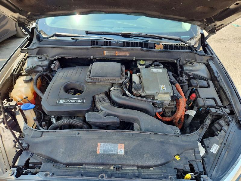 2016 Ford Fusion se Hybrid