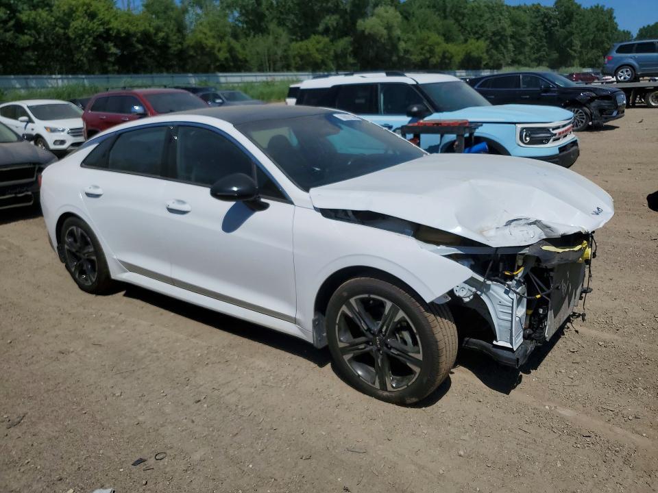 2022 KIA K5 gt Line