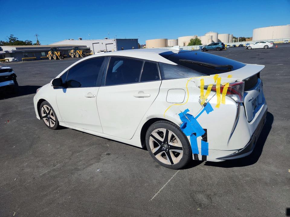 2016 Toyota Prius Three Touring