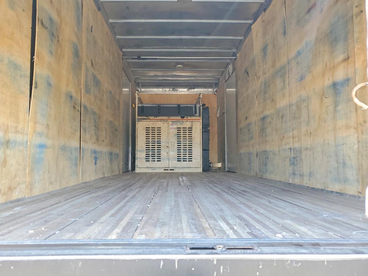 2014 Frht - Freightliner 2014 Freightliner Business Class M2 BOX Truck