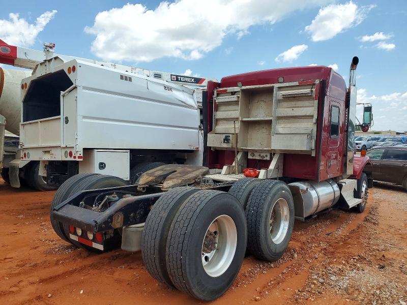 2013 Kenworth T800 Semi Truck