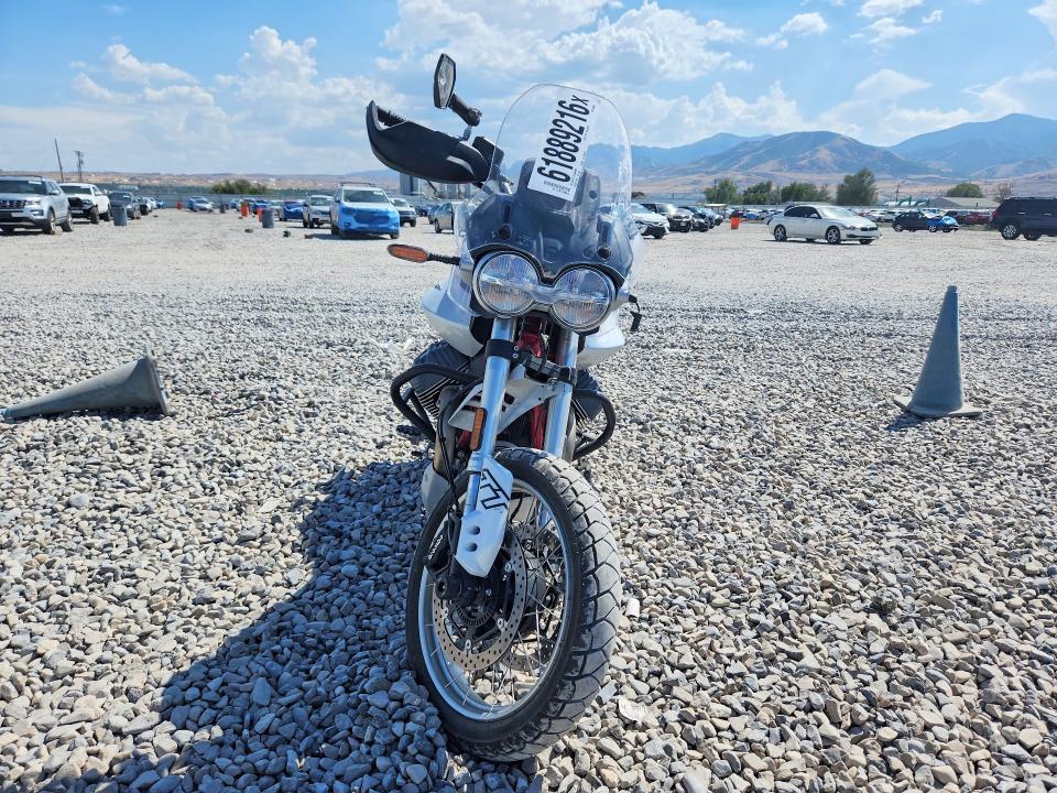 2025 Moto Guzzi V85 TT