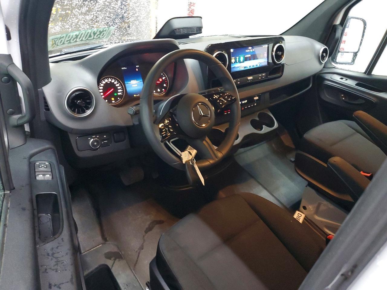 2025 Mercedes-Benz Sprinter 2500