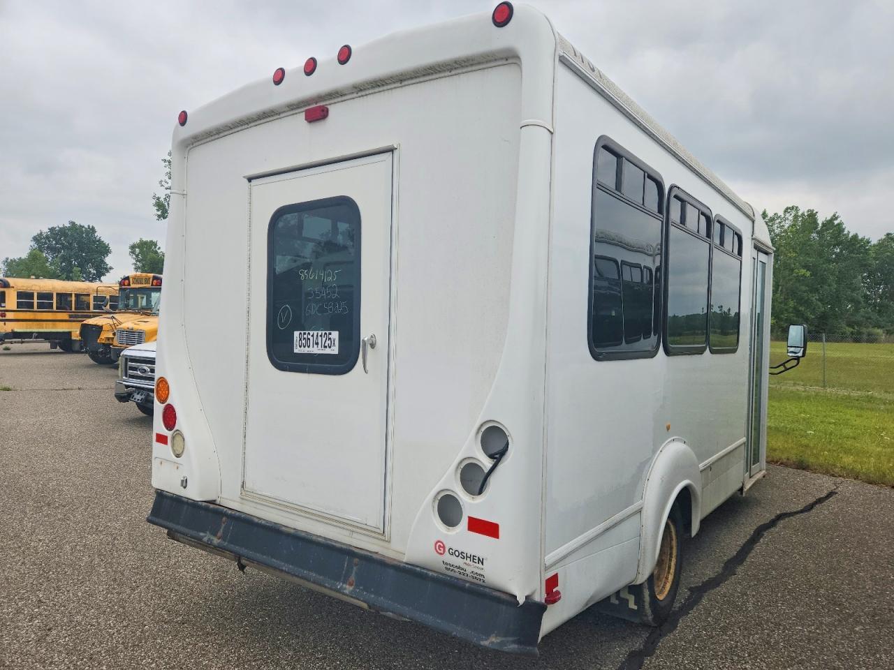 2016 Ford Ecii E450-Shuttle Bus
