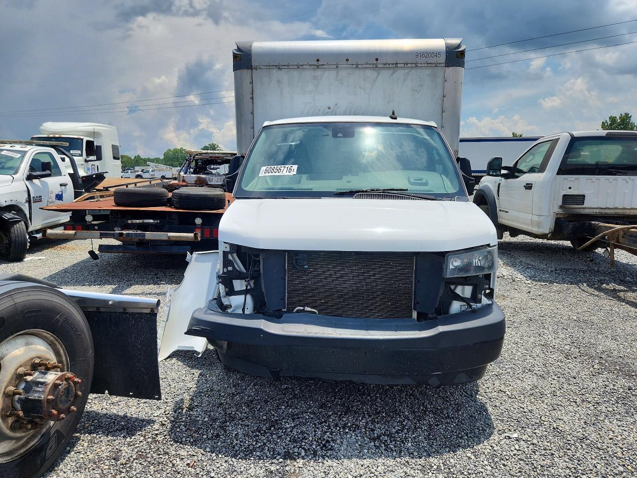 2021 GMC Savana BOX Truck