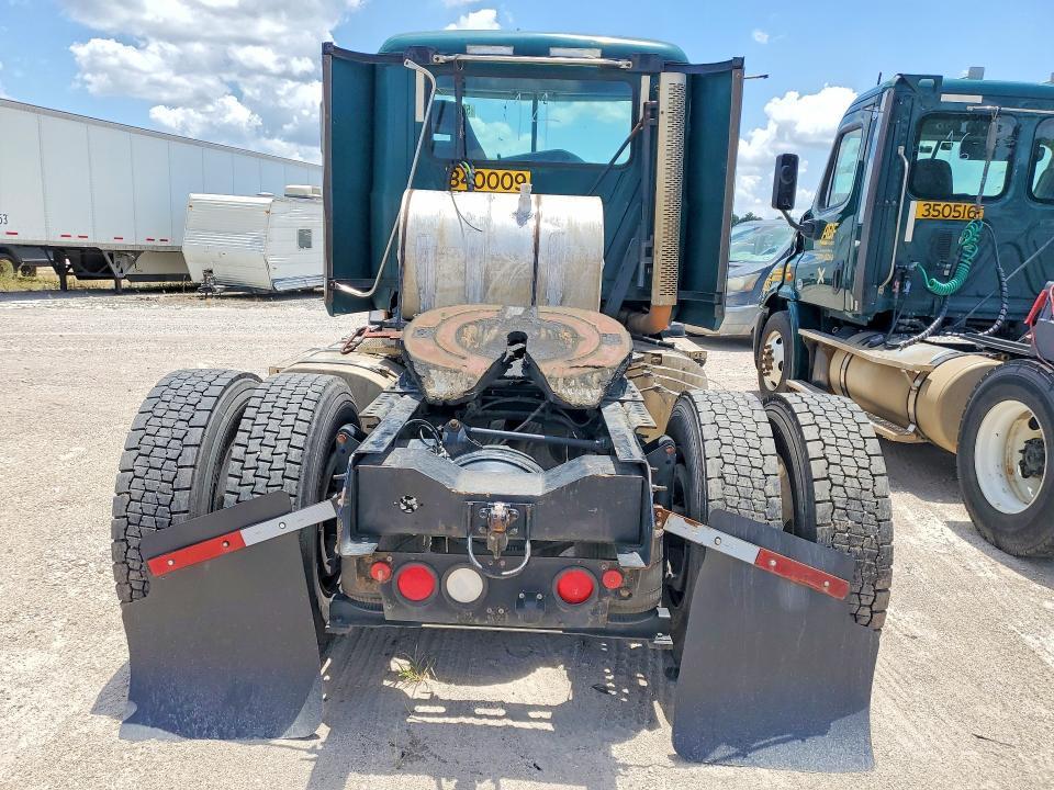 2015 Mack CXU612 Semi Truck