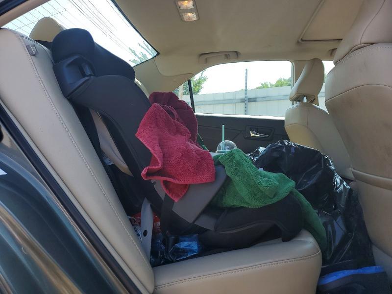 2014 Toyota Camry xle V6