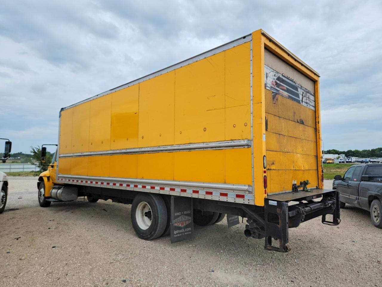 2017 International MA025 BOX Truck