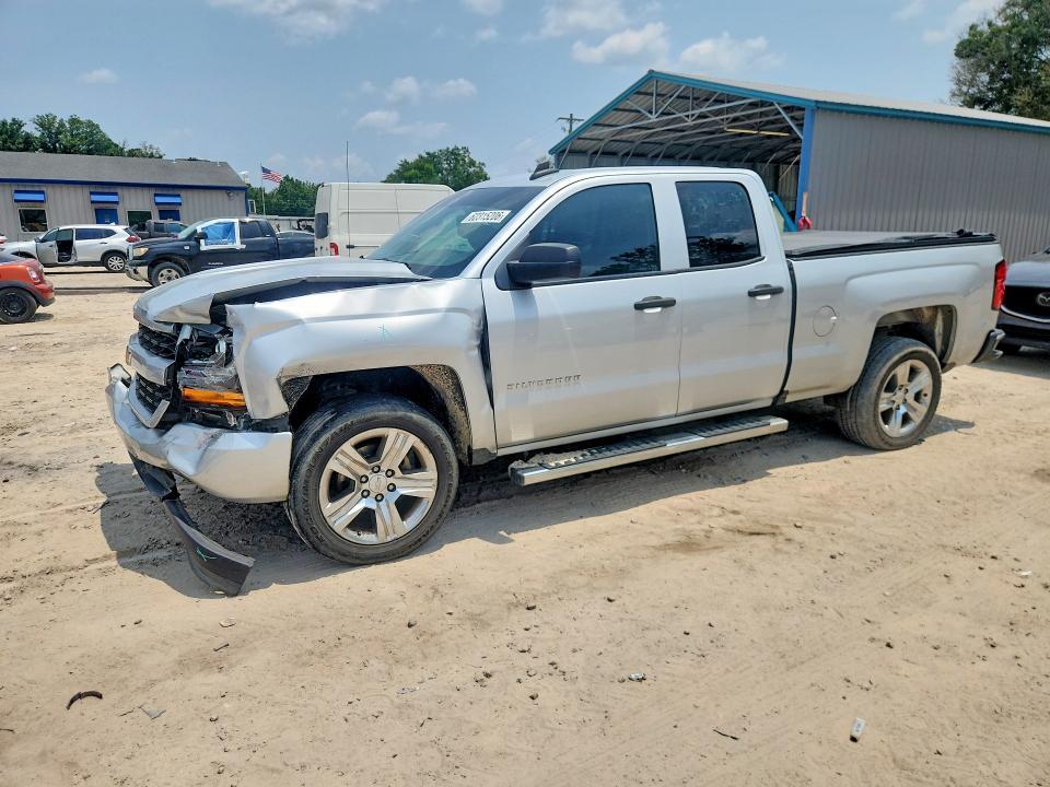 2018 Chevrolet Silverado C1500 Custom