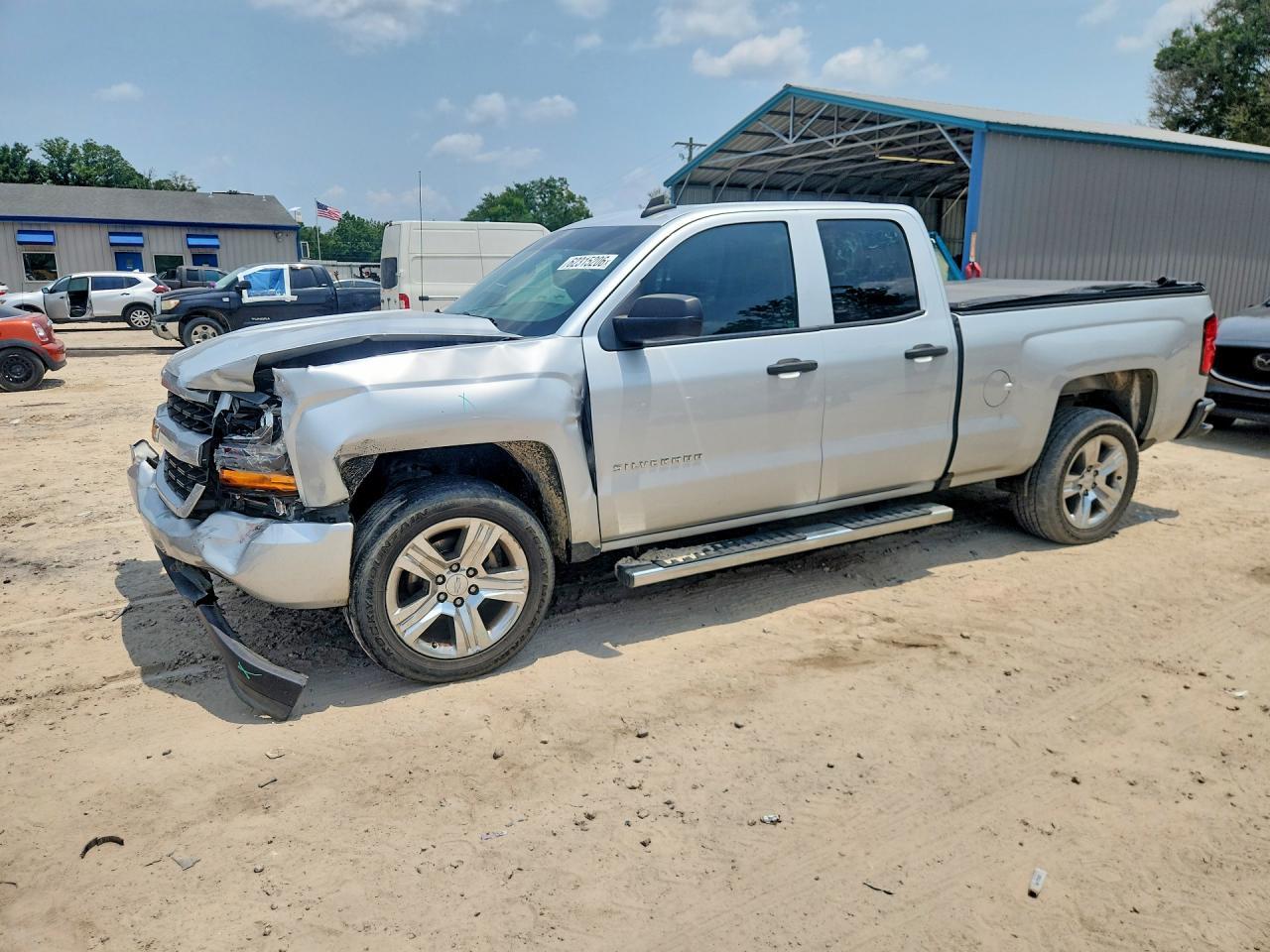 2018 Chevrolet Silverado C1500 Custom