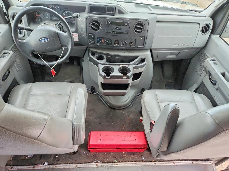 2012 Ford Econoline E150 van