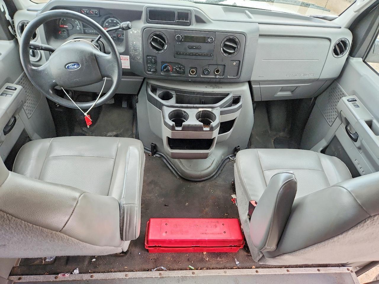 2012 Ford Econoline E150 van
