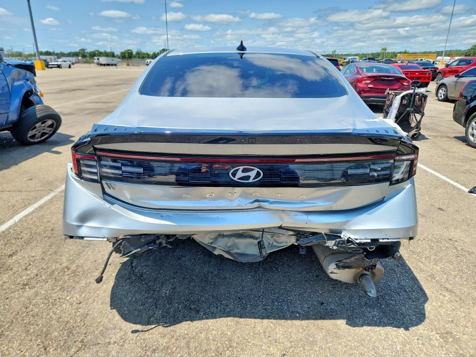 2025 Hyundai Sonata se