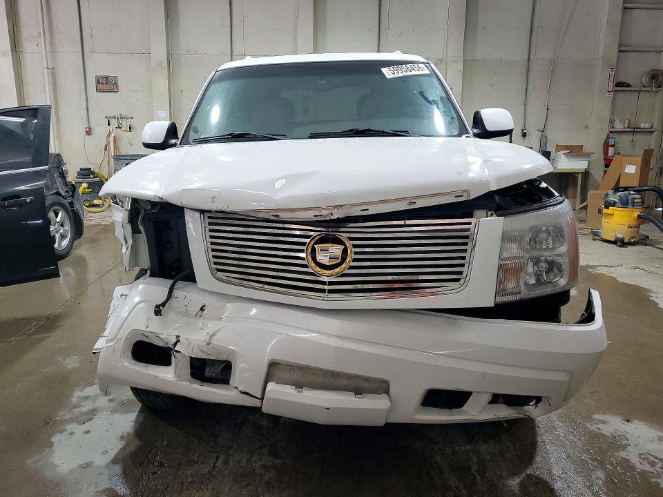 2002 Cadillac Escalade Luxury
