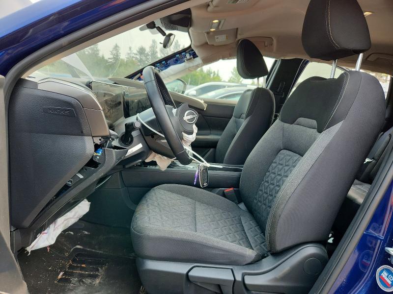 2025 Nissan Kicks sv