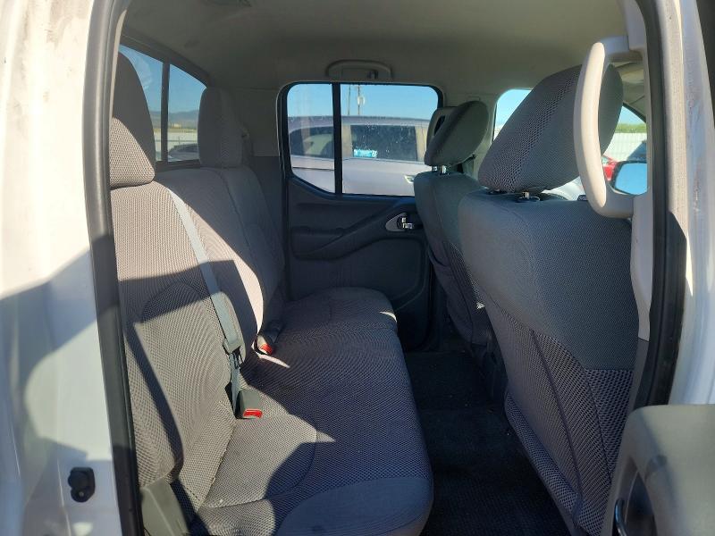 2017 Nissan Frontier SV