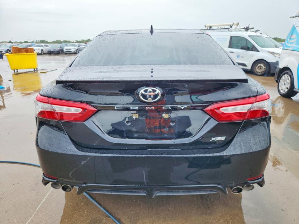 2019 Toyota Camry xse V6