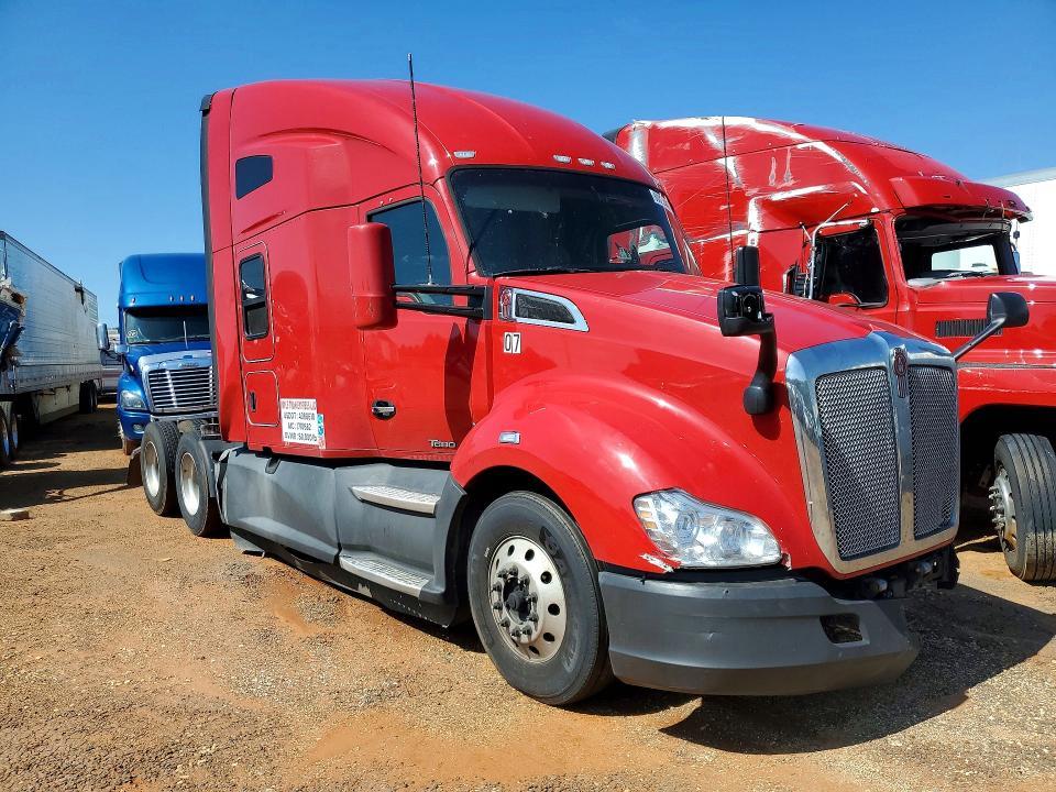 2020 Kenworth T680 Semi Truck