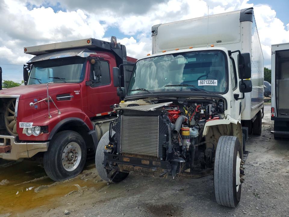 2020 Freightliner Business Class M2 BOX Truck