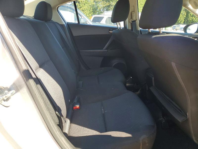 2013 Mazda 3 I