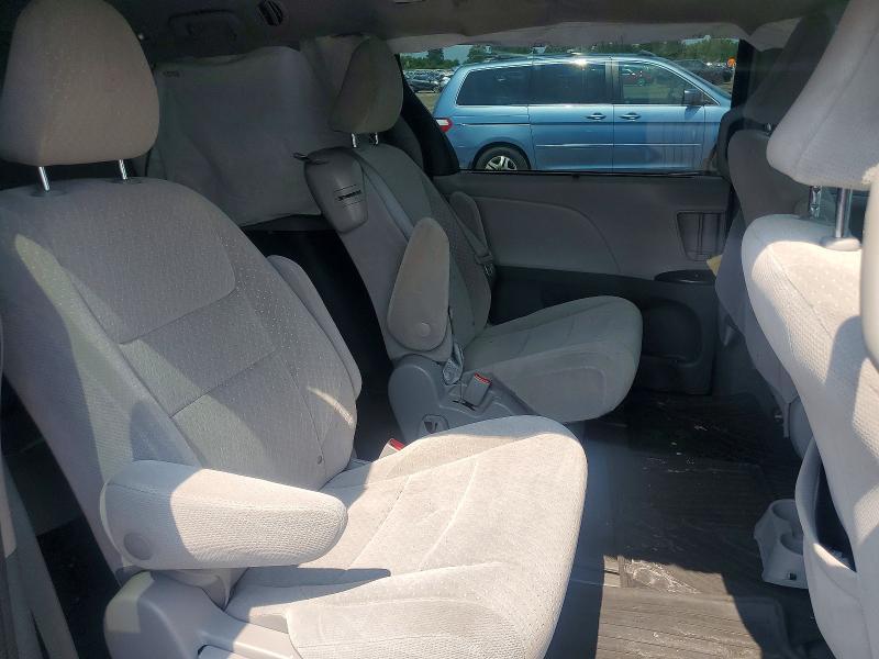 2020 Toyota Sienna le