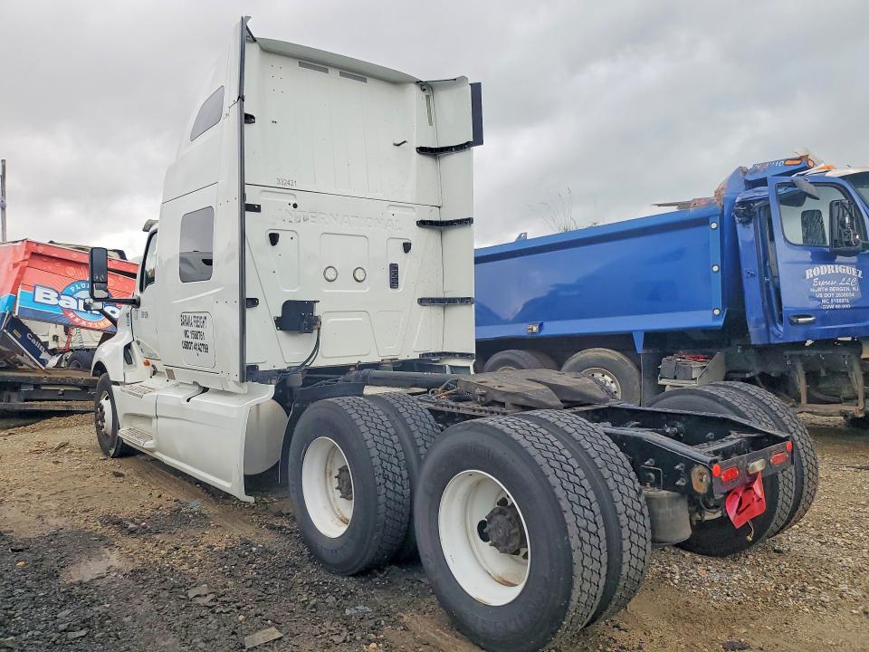 2019 International Lt625 Semi Truck